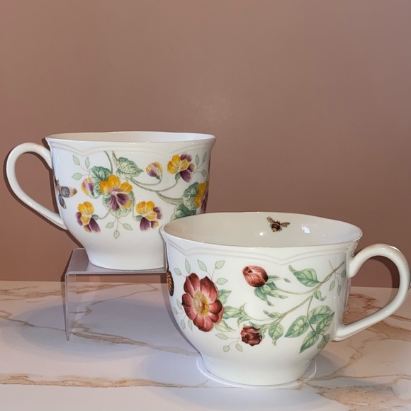 🐝 Lenox Butterfly Meadow Latte Set 🦋 - Picture 2 of 10